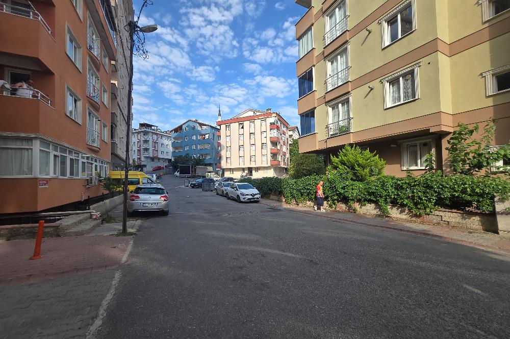 C21 NAR - GÜLTUTAN SOKAK'TA 15 YILLIK BİNADA 6. KAT 3+1 DAİRE