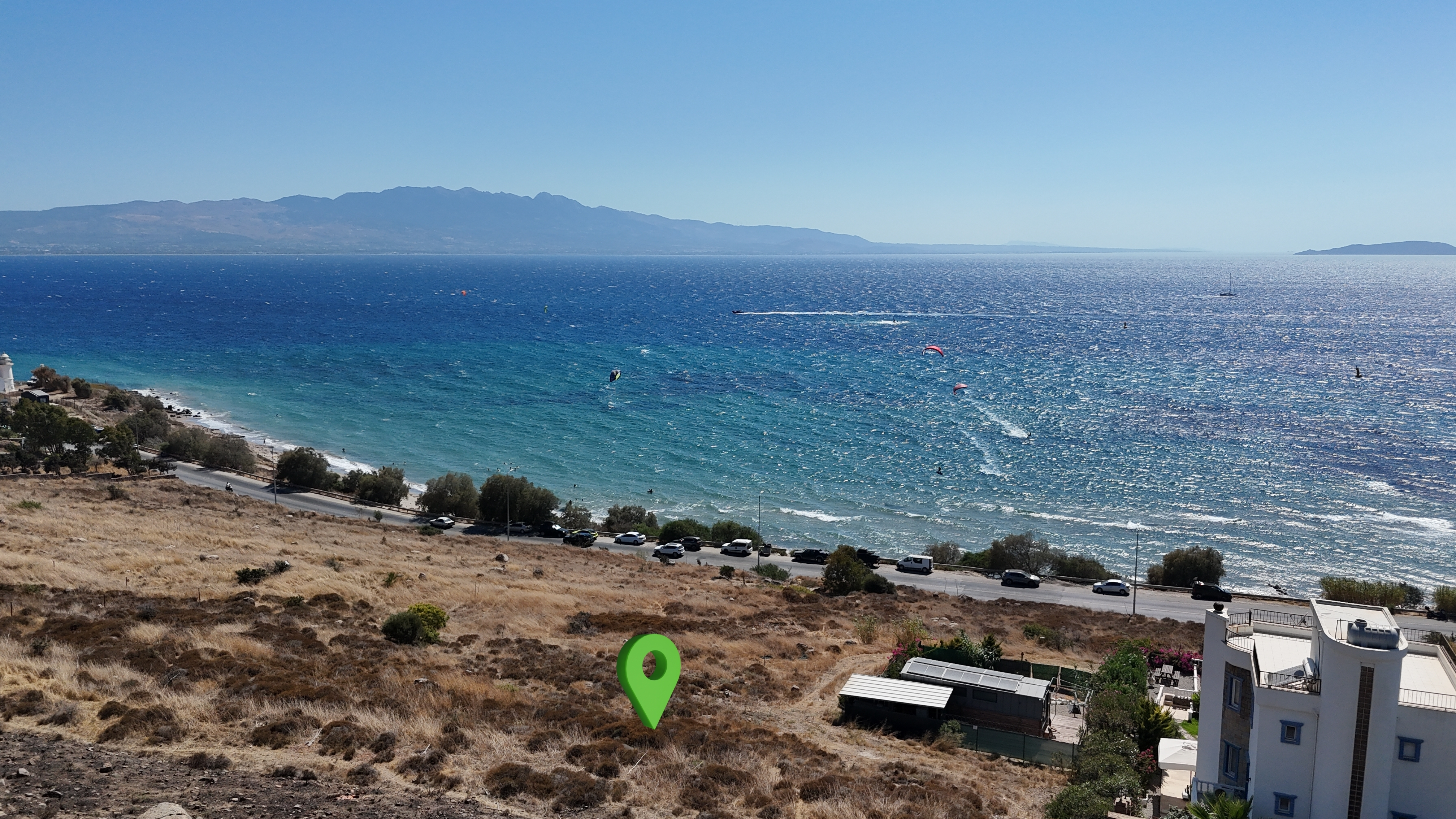 Akyarlar Fenerburnu Mevkii Panoramik Deniz ve Kos Adası Manzaralı Müstakil Parsel Arsa