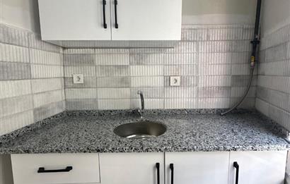 ŞİŞHANE METRO VE TOPLU TAŞIMALARA YAKIN,YENİ TADİLATLI DAİRELER.