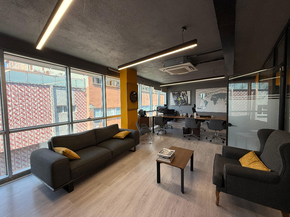 Sanayi Mahallesi Satılık Bina Mini Plaza 1200m2 Taşınmaya Hazır