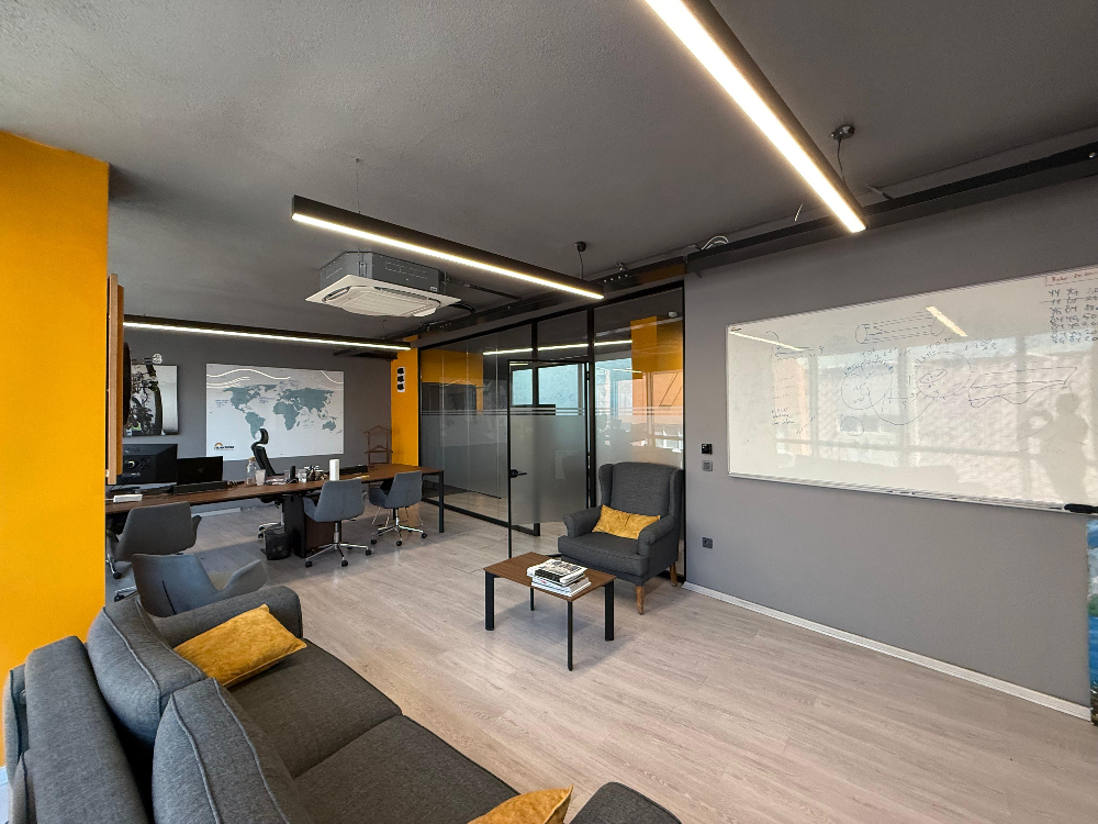 Sanayi Mahallesi Satılık Bina Mini Plaza 1200m2 Taşınmaya Hazır