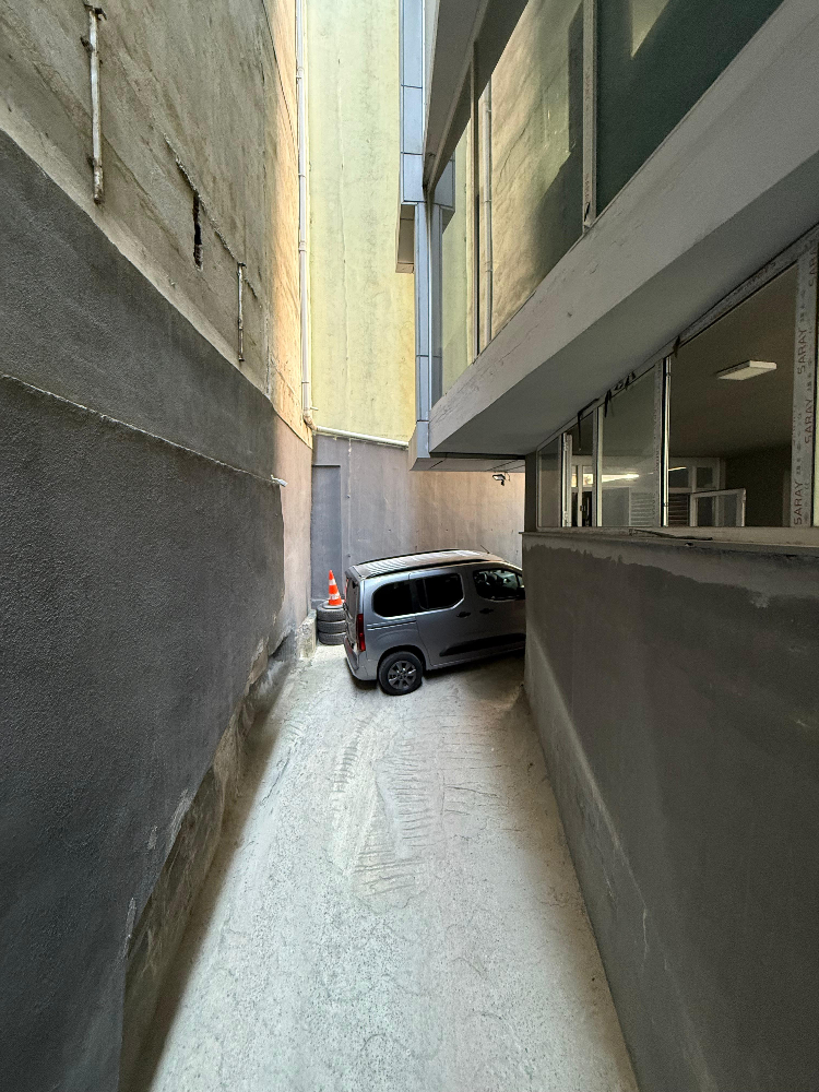 Sanayi Mahallesi Satılık Bina Mini Plaza 1200m2 Taşınmaya Hazır