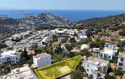 Bodrum Yalıkavak  Geriş deniz manzaralı Satılık imarlı arsa