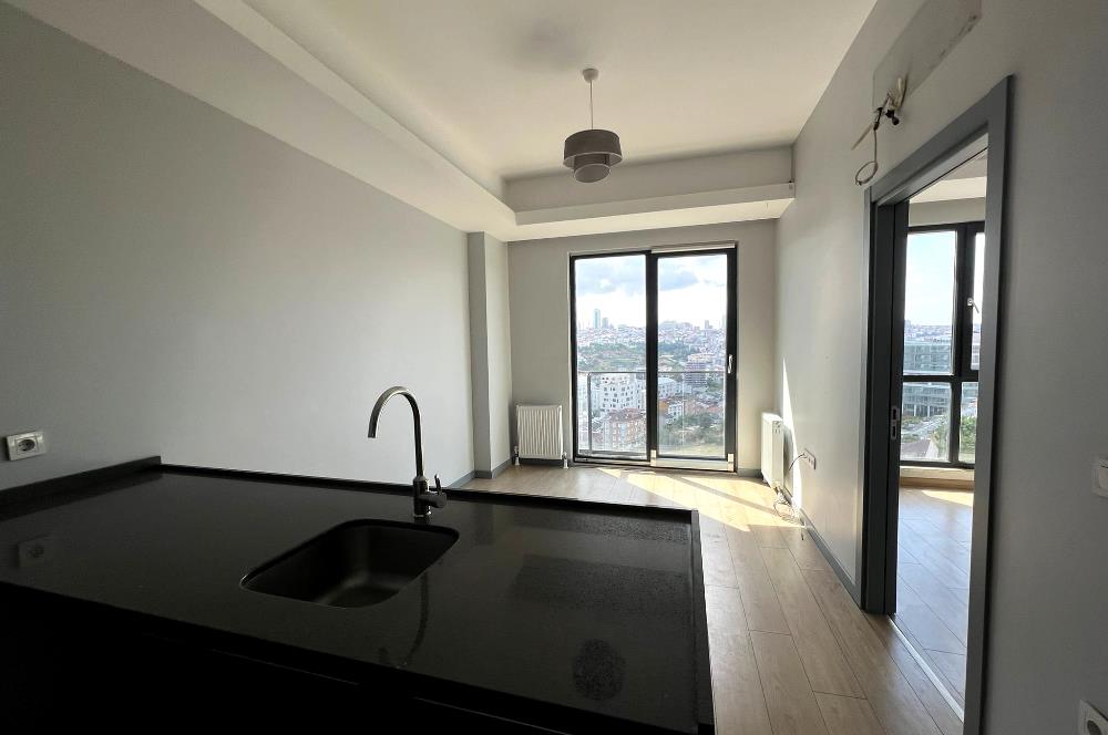 Mega 2Blok Sitesinde Satılık 1+1 Manzaralı Daire