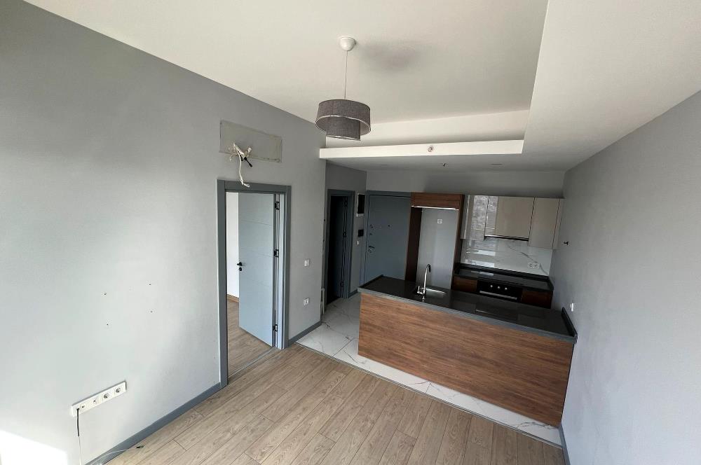 Mega 2Blok Sitesinde Satılık 1+1 Manzaralı Daire