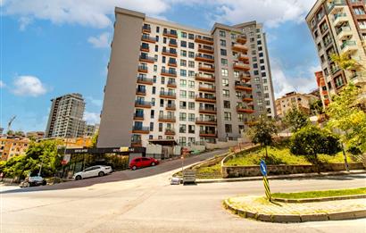 Mega 2Blok Sitesinde Satılık 1+1 Manzaralı Daire