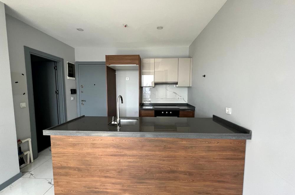 Mega 2Blok Sitesinde Satılık 1+1 Manzaralı Daire