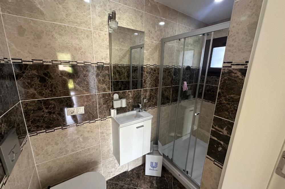 Zekeriyaköy'de güvenlikli site içerisinde 6+1 kiralık villa