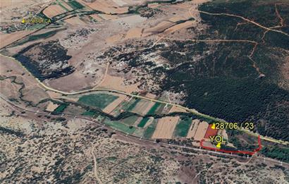 CENTURY 21 VİZYON'DAN YENİSOFÇA’DA SU VE YOLU OLAN SATILIK TARLA