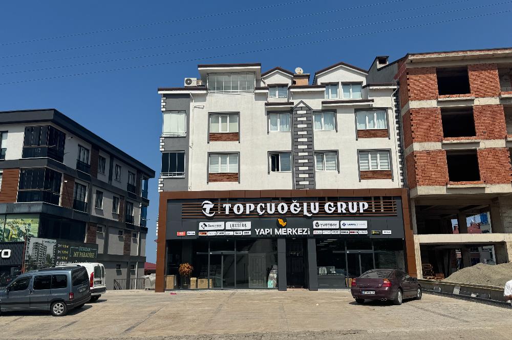 CENTURY 21'DEN FERAH AÇIK OTOPARKLI FIRSAT DAİRE