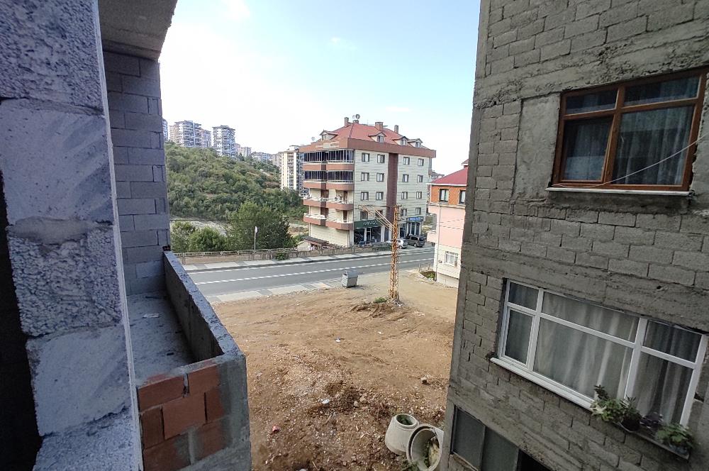 KAŞÜSTÜN'DE YOL ÜZERİ YAPIM AŞAMASIN'DA 3+1 SATILIK DAİRE