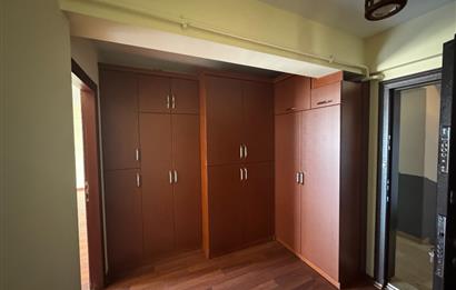 CENTURY 21'DEN FERAH AÇIK OTOPARKLI FIRSAT DAİRE