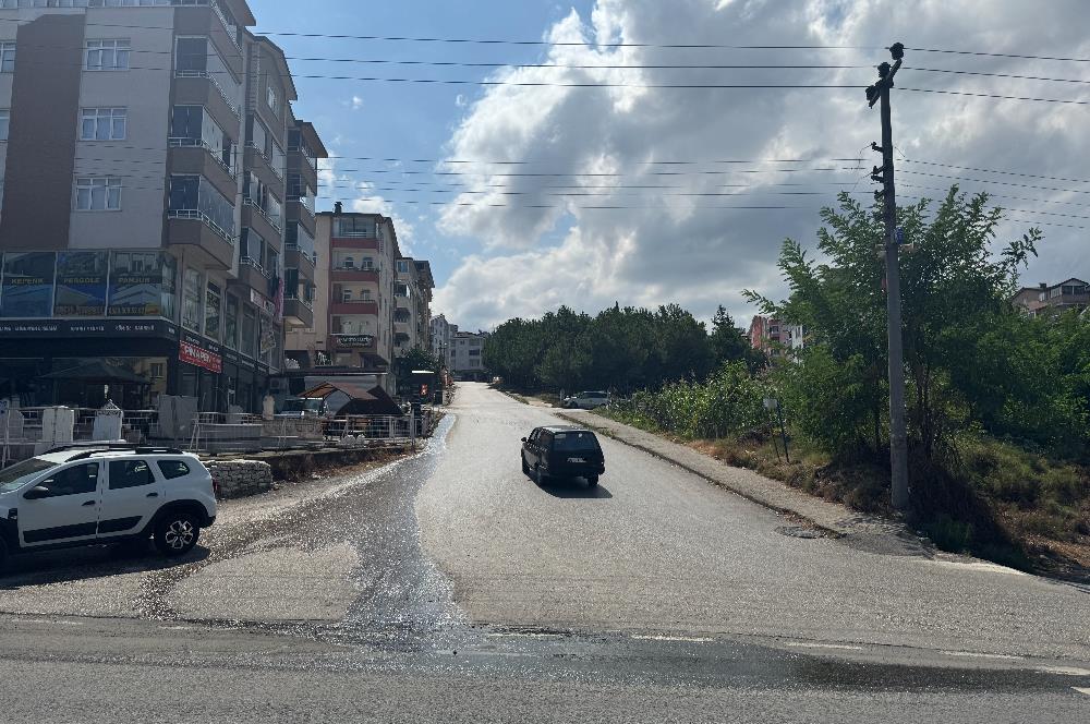 CENTURY 21'DEN FERAH AÇIK OTOPARKLI FIRSAT DAİRE