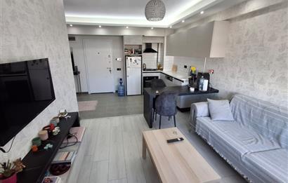 CENTURY21 PLUS'DAN QUARS SUİT'DE SATILIK 2+1 EŞYALI FIRSAT DAİRE