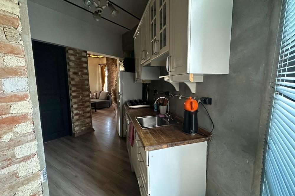 KUMBARACI YOKUŞU BEYOĞLU KAPIKULU SOKAK'TA KİRALIK EŞYALI DAİRE