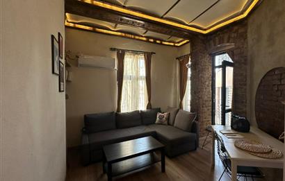KUMBARACI YOKUŞU BEYOĞLU KAPIKULU SOKAK'TA KİRALIK EŞYALI DAİRE