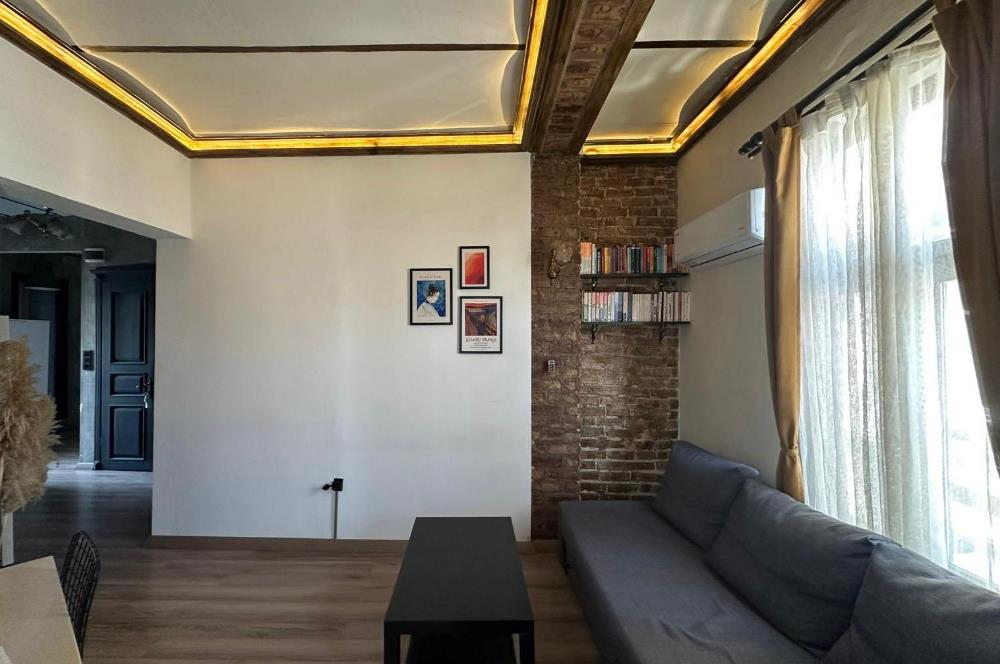 KUMBARACI YOKUŞU BEYOĞLU KAPIKULU SOKAK'TA KİRALIK EŞYALI DAİRE