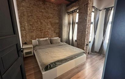 KUMBARACI YOKUŞU BEYOĞLU KAPIKULU SOKAK'TA KİRALIK EŞYALI DAİRE