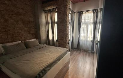 KUMBARACI YOKUŞU BEYOĞLU KAPIKULU SOKAK'TA KİRALIK EŞYALI DAİRE
