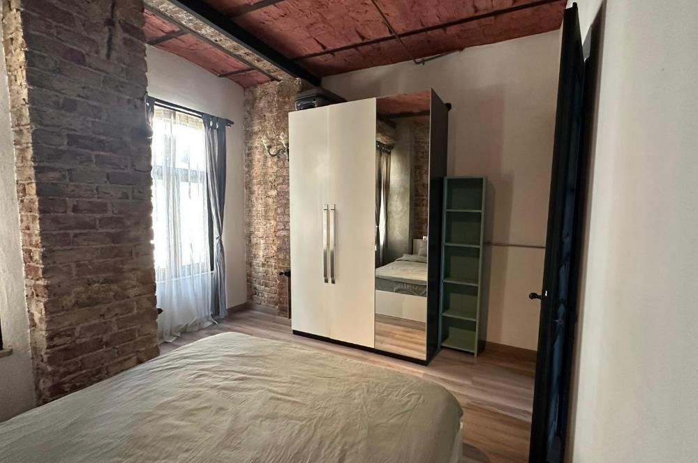 KUMBARACI YOKUŞU BEYOĞLU KAPIKULU SOKAK'TA KİRALIK EŞYALI DAİRE