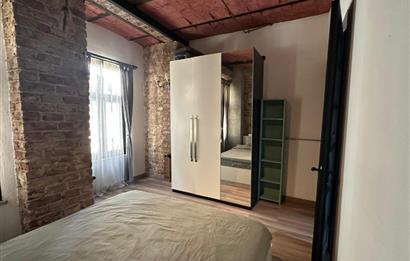 KUMBARACI YOKUŞU BEYOĞLU KAPIKULU SOKAK'TA KİRALIK EŞYALI DAİRE