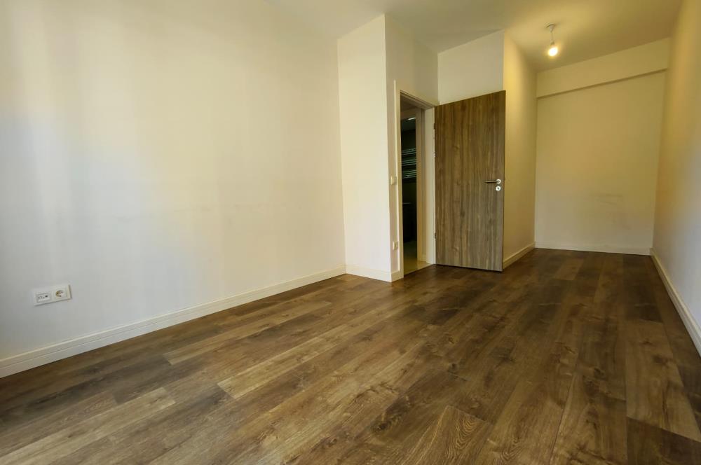 Sur Yapı İlkbahar Sitesi'nde Peyzaj Manzaralı 2+1 Kiralık Daire