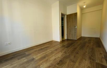 Sur Yapı İlkbahar Sitesi'nde Peyzaj Manzaralı 2+1 Kiralık Daire
