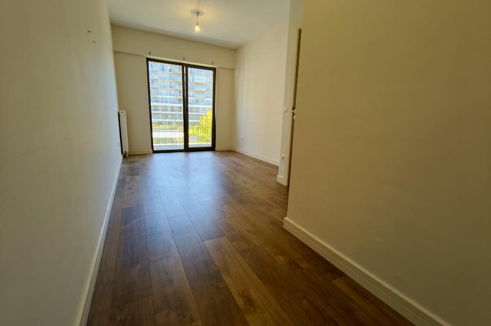 Sur Yapı İlkbahar Sitesi'nde Peyzaj Manzaralı 2+1 Kiralık Daire