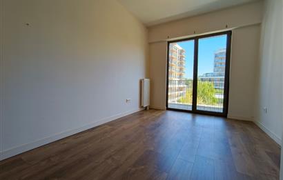 Sur Yapı İlkbahar Sitesi'nde Peyzaj Manzaralı 2+1 Kiralık Daire