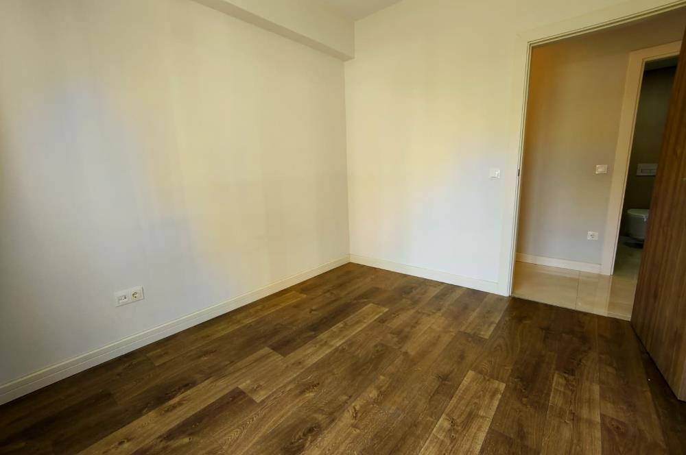 Sur Yapı İlkbahar Sitesi'nde Peyzaj Manzaralı 2+1 Kiralık Daire