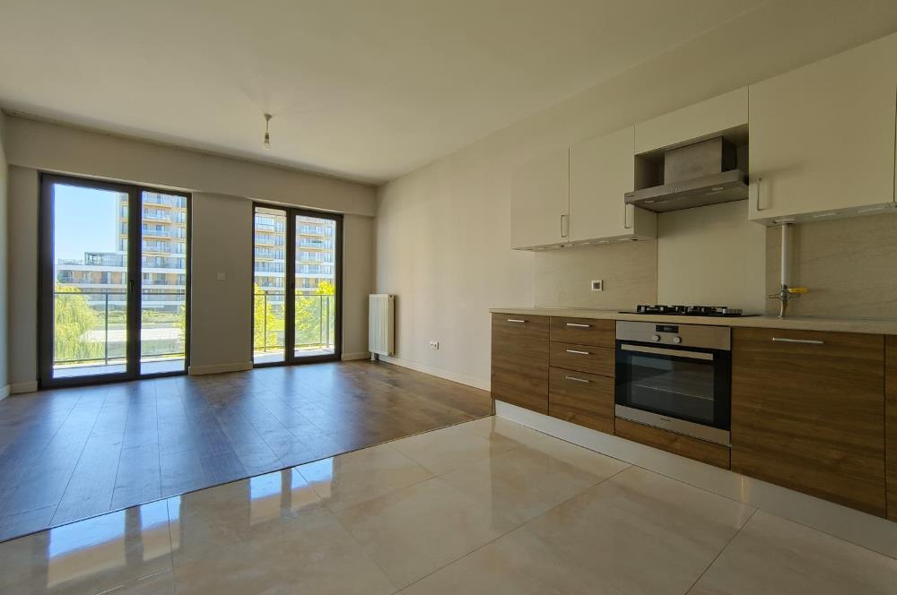 Sur Yapı İlkbahar Sitesi'nde Peyzaj Manzaralı 2+1 Kiralık Daire
