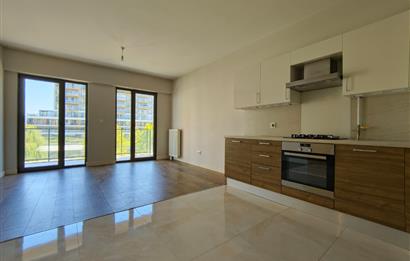 Sur Yapı İlkbahar Sitesi'nde Peyzaj Manzaralı 2+1 Kiralık Daire