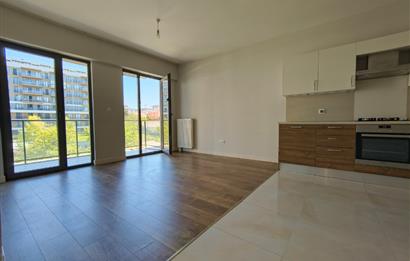 Sur Yapı İlkbahar Sitesi'nde Peyzaj Manzaralı 2+1 Kiralık Daire
