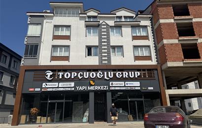 CENTURY 21'DEN FERAH AÇIK OTOPARKLI FIRSAT DAİRE
