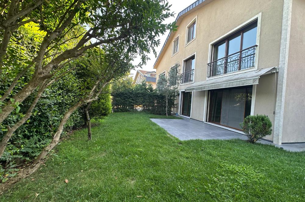 Zekeriyaköy'de güvenlikli site içerisinde 6+1 kiralık villa