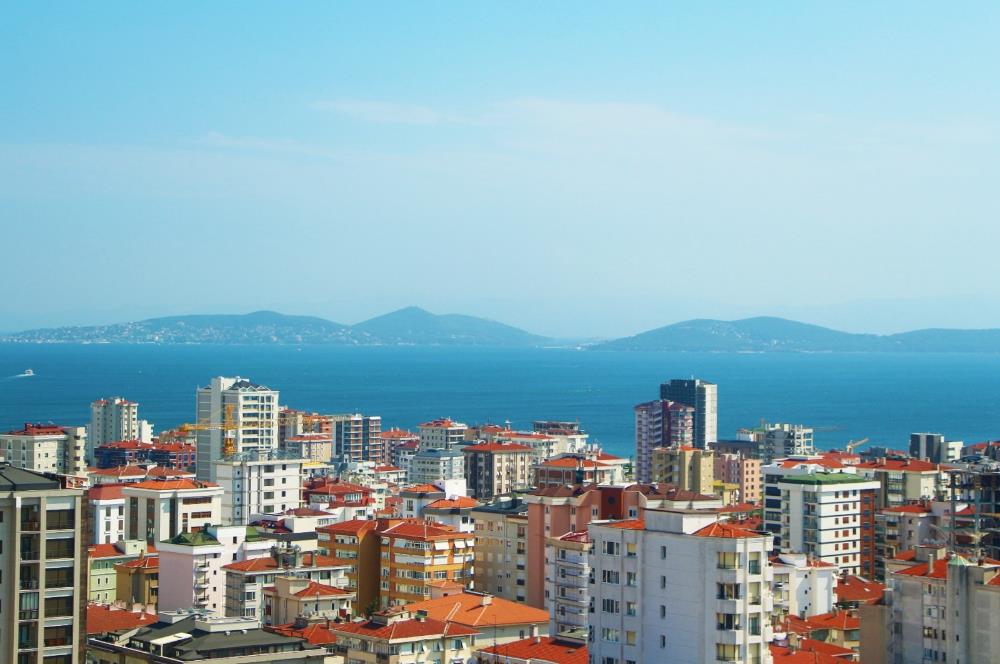 ERENKÖYDE SİTE İÇİNDE HAVUZLU DENİZ MANZARALI 3+1 