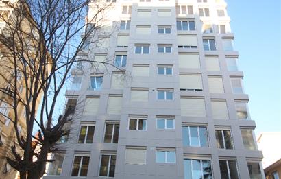 ERENKÖYDE SİTE İÇİNDE HAVUZLU DENİZ MANZARALI 3+1 