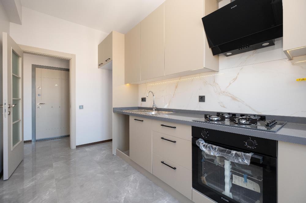 KARTAL TURGUTPAŞA CADDESİ ÜZERİNDE 3+1 EBEVEYN BANYOLU 8.KAT SIFIR DAİRE
