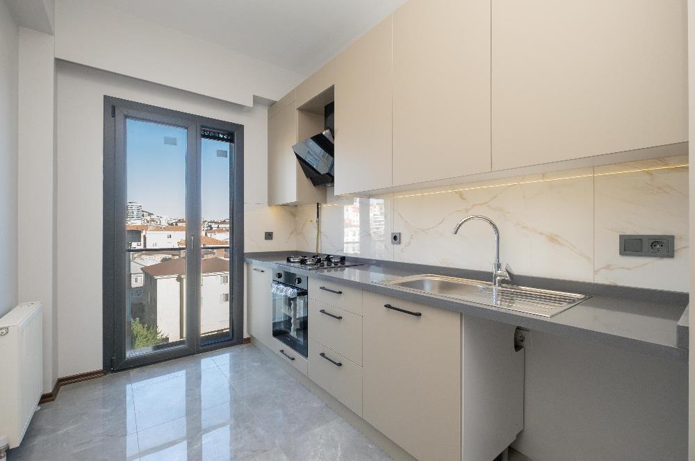 KARTAL TURGUTPAŞA CADDESİ’NDE 3+1 EBEVEYN BANYOLU SIFIR LÜKS DAİRE