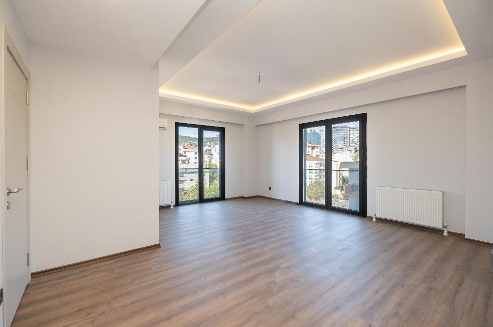 KARTAL TURGUTPAŞA CADDESİ’NDE 3+1 EBEVEYN BANYOLU SIFIR LÜKS DAİRE