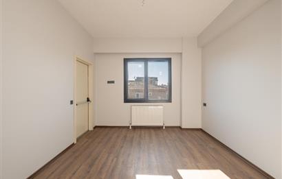 KARTAL TURGUTPAŞA CADDESİ’NDE 3+1 EBEVEYN BANYOLU SIFIR LÜKS DAİRE