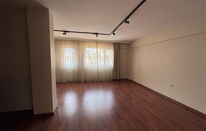 Alsancak merkezde 2+1 , fuara komşu, bakımlı daire