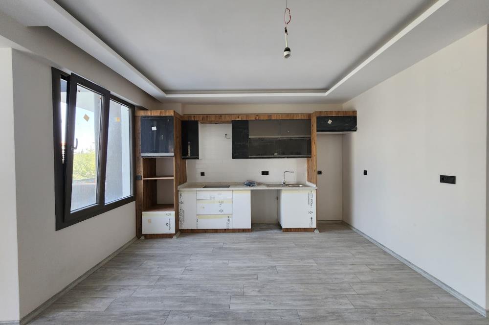 C21 BAL'DAN AYVALIK ALTINOVADA HAVUZ CEPHELİ SATILIK SIFIR 2+1 DAİRE