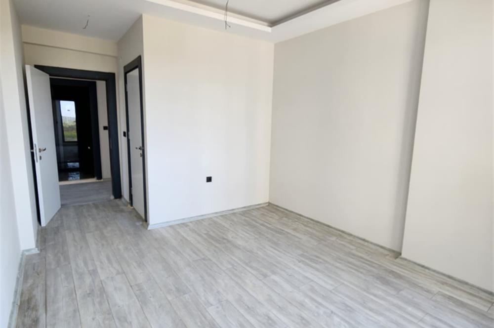 C21 BAL'DAN AYVALIK ALTINOVADA HAVUZ CEPHELİ SATILIK SIFIR 2+1 DAİRE