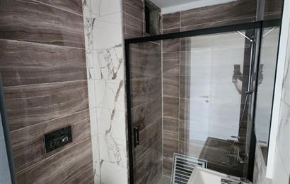 C21 BAL'DAN AYVALIK ALTINOVADA HAVUZ CEPHELİ SATILIK SIFIR 2+1 DAİRE