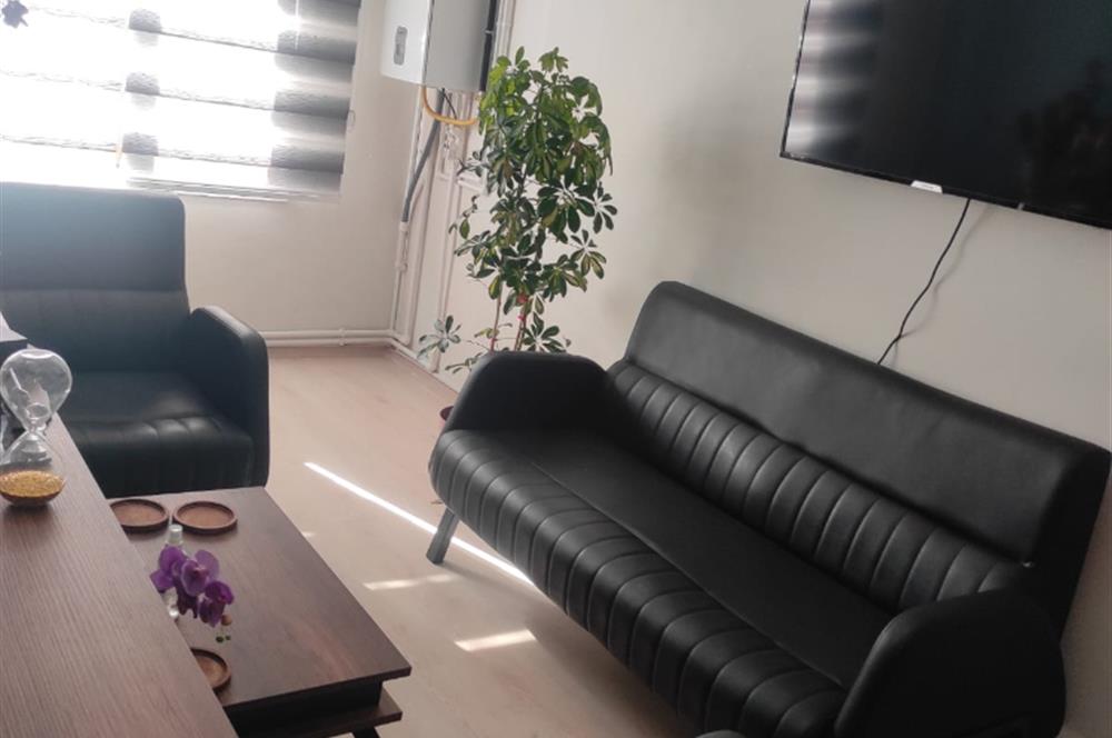 BAHÇELİEVLER'DE PRESTİJLİ KONUMDA EŞYALI KİRALIK OFİS 