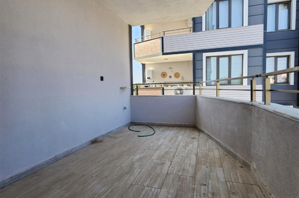 C21 BAL'DAN AYVALIK ALTINOVADA HAVUZ CEPHELİ SATILIK SIFIR 2+1 DAİRE