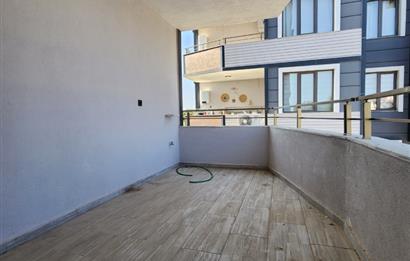 C21 BAL'DAN AYVALIK ALTINOVADA HAVUZ CEPHELİ SATILIK SIFIR 2+1 DAİRE