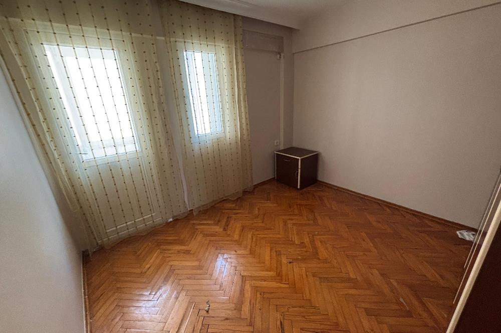 Alsancak merkezde 2+1 , fuara komşu, bakımlı daire