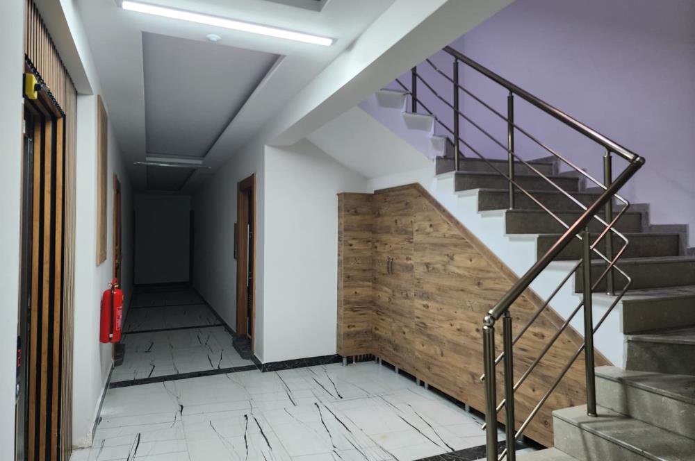 C21 BAL'DAN AYVALIK ALTINOVADA HAVUZ CEPHELİ SATILIK SIFIR 2+1 DAİRE